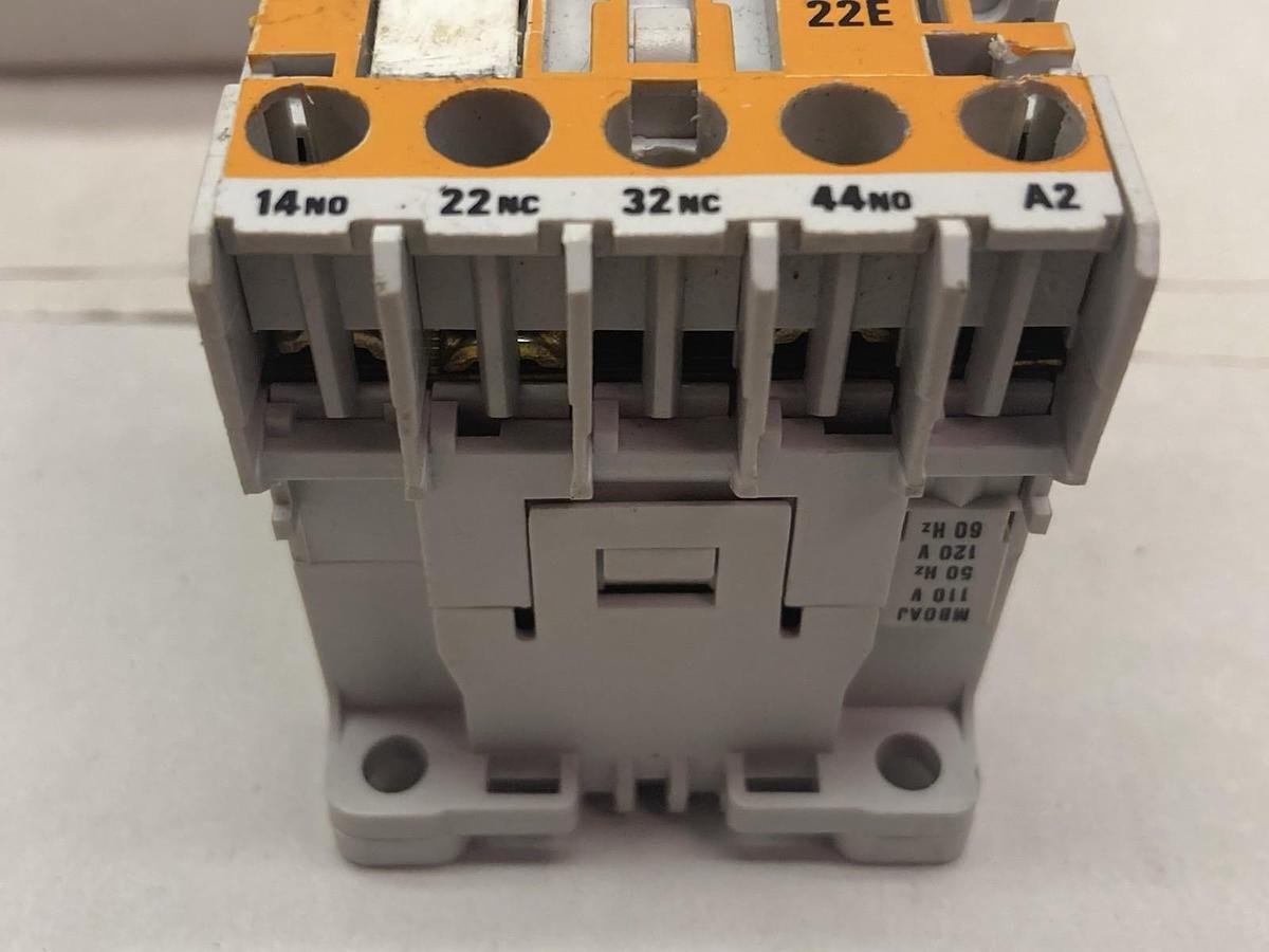 Used Agut,MCRA022AT,Auxiliary Relay LOT OF 2