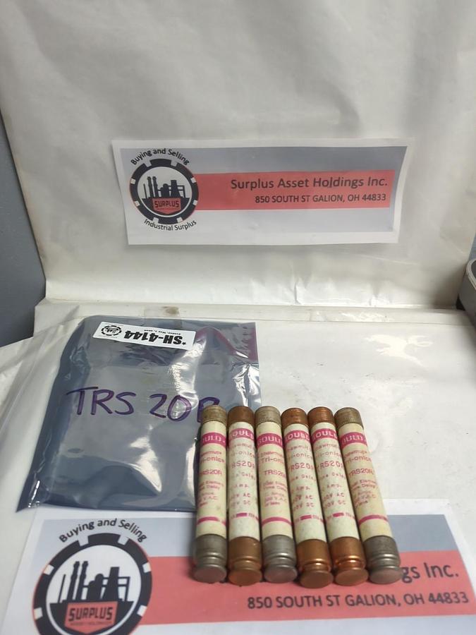 Used GOULD SHAWMUT,TRS20R,TRI-ONIC 20 AMP FUSE LOT OF 6 PRE-OWNED