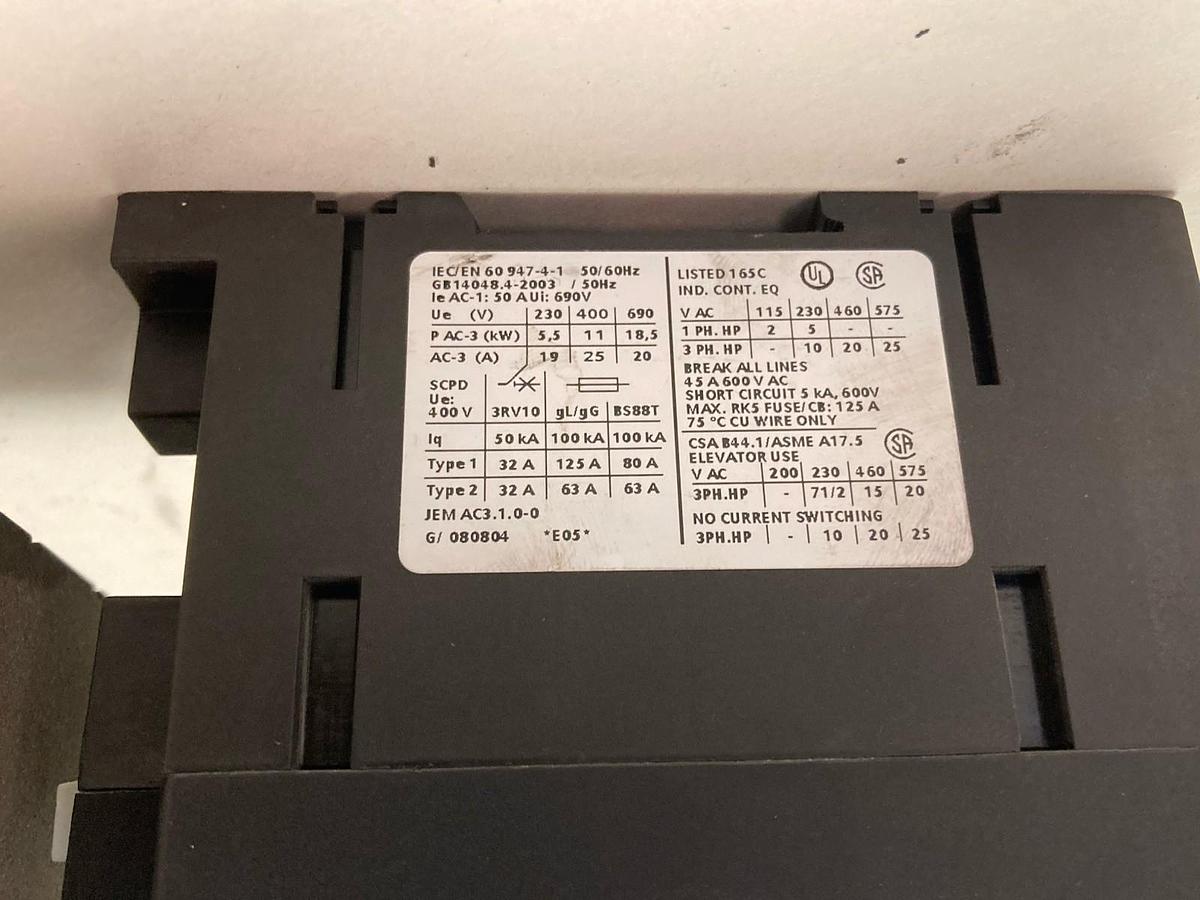 Used Siemens,3RT1033-1B..0,Contactor w/3RU1136-4DB0 Module 50/60Hz 690V