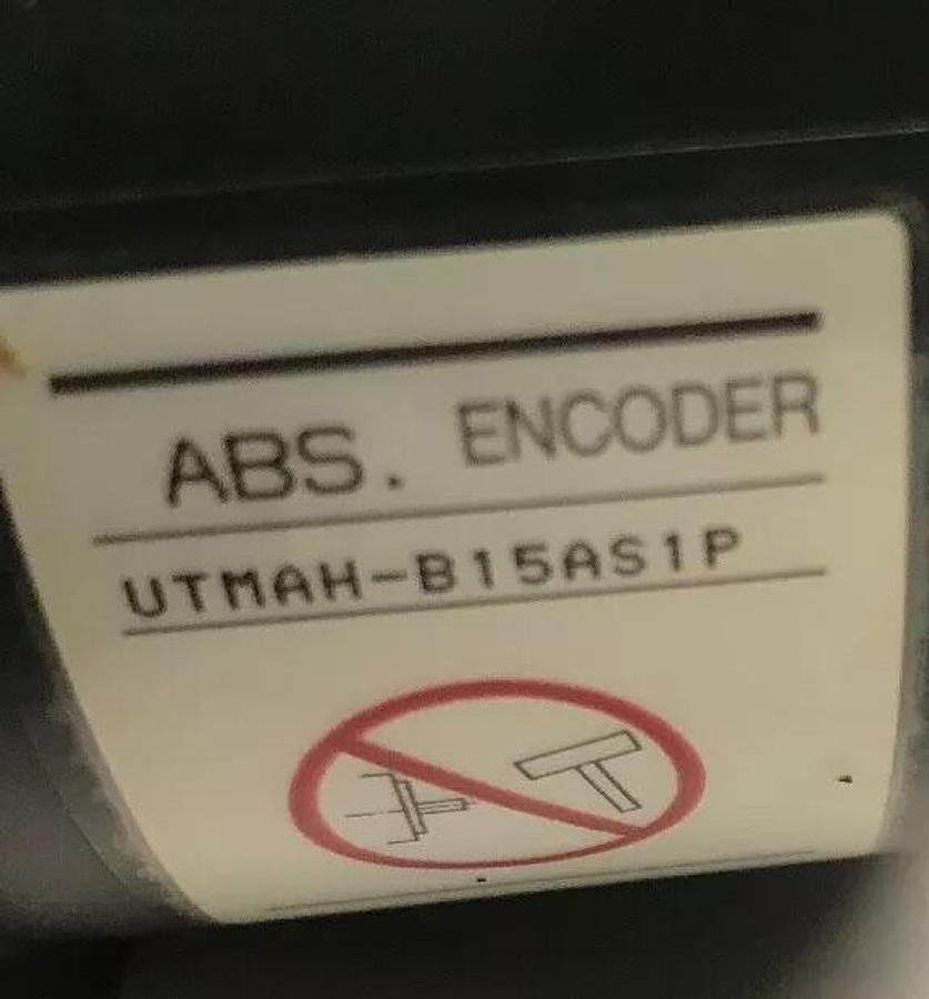 Used Yaskawa Electric,USASEM-05-YR41,SERVO MOTOR with Encoder UTMAH-B15AS1P