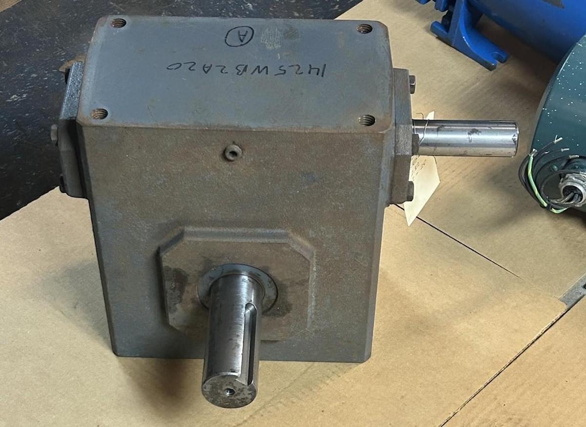 Used FALK,1425WB2A,RIGHT ANGLE WORM GEAR SPEED REDUCER 20:1 RATIO