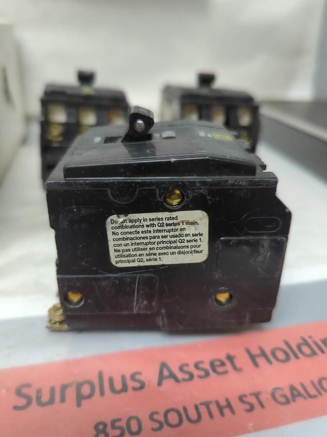 Used SQUARE D,QOB320,CIRCUIT BREAKER 20 AMP 3-POLE LOT OF 3 PRE-OWNED