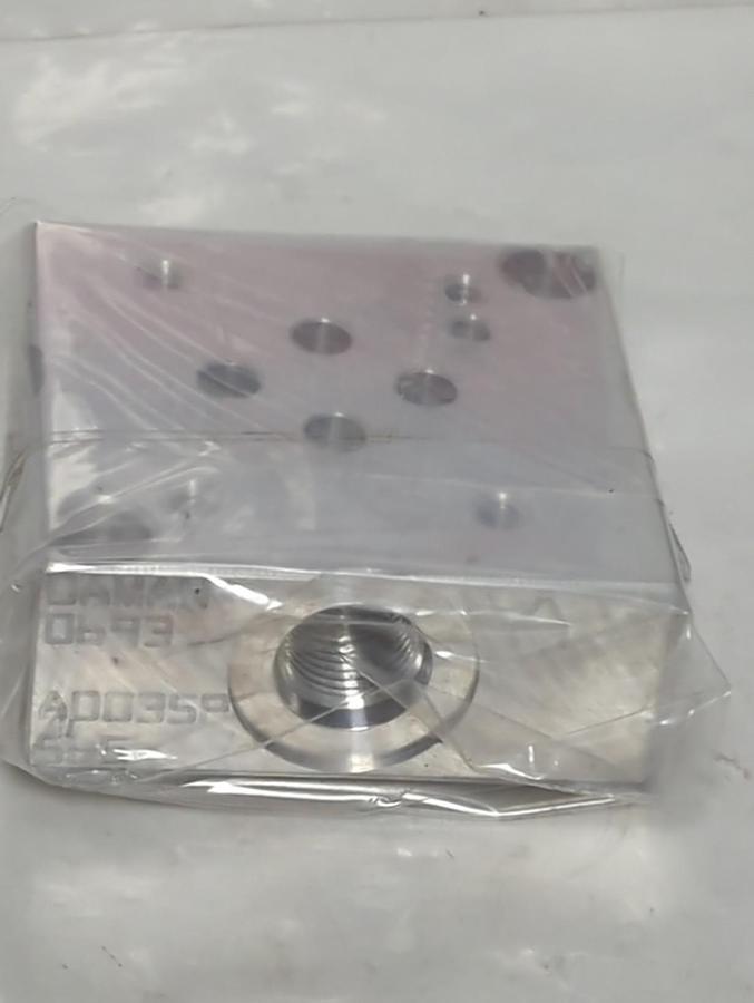 DAMAN,0693-A0035P565,HYDRAULIC VALVE SUB PLATE NOS