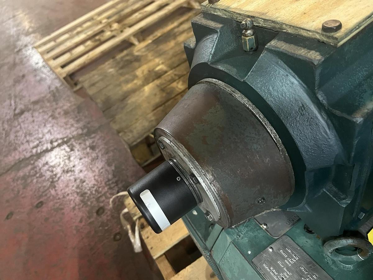 Used RELIANCE,LC2113ATZ,DC MOTOR 25HP 1750/3000RPM 500VDC SHUNT 300VDC