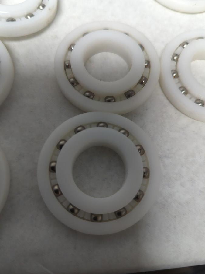 LAWSON,42192,POLYOXYMETHYLENE BALL BEARING 20MM BORE LOT OF 25