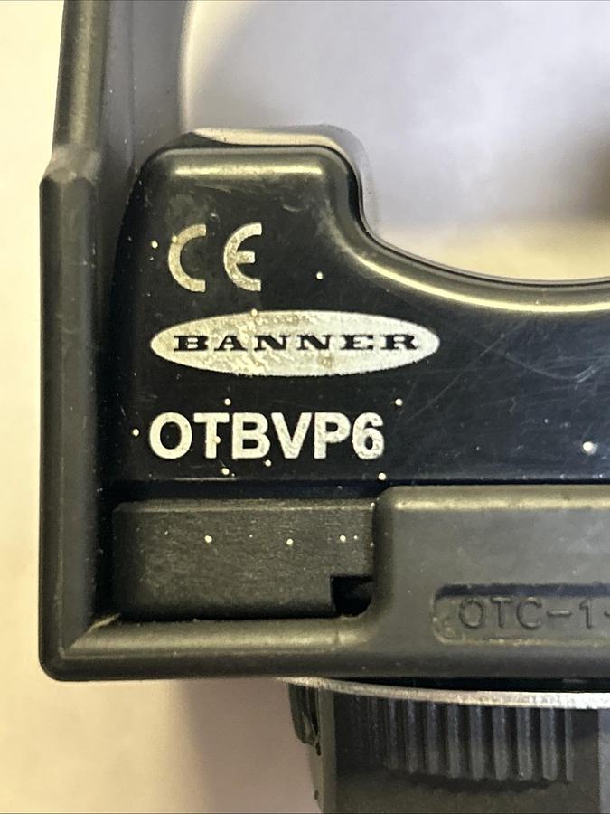 Used BANNER,OTBVP6,MOMENTARY ACTION TOUCH BUTTON LOT OF 2