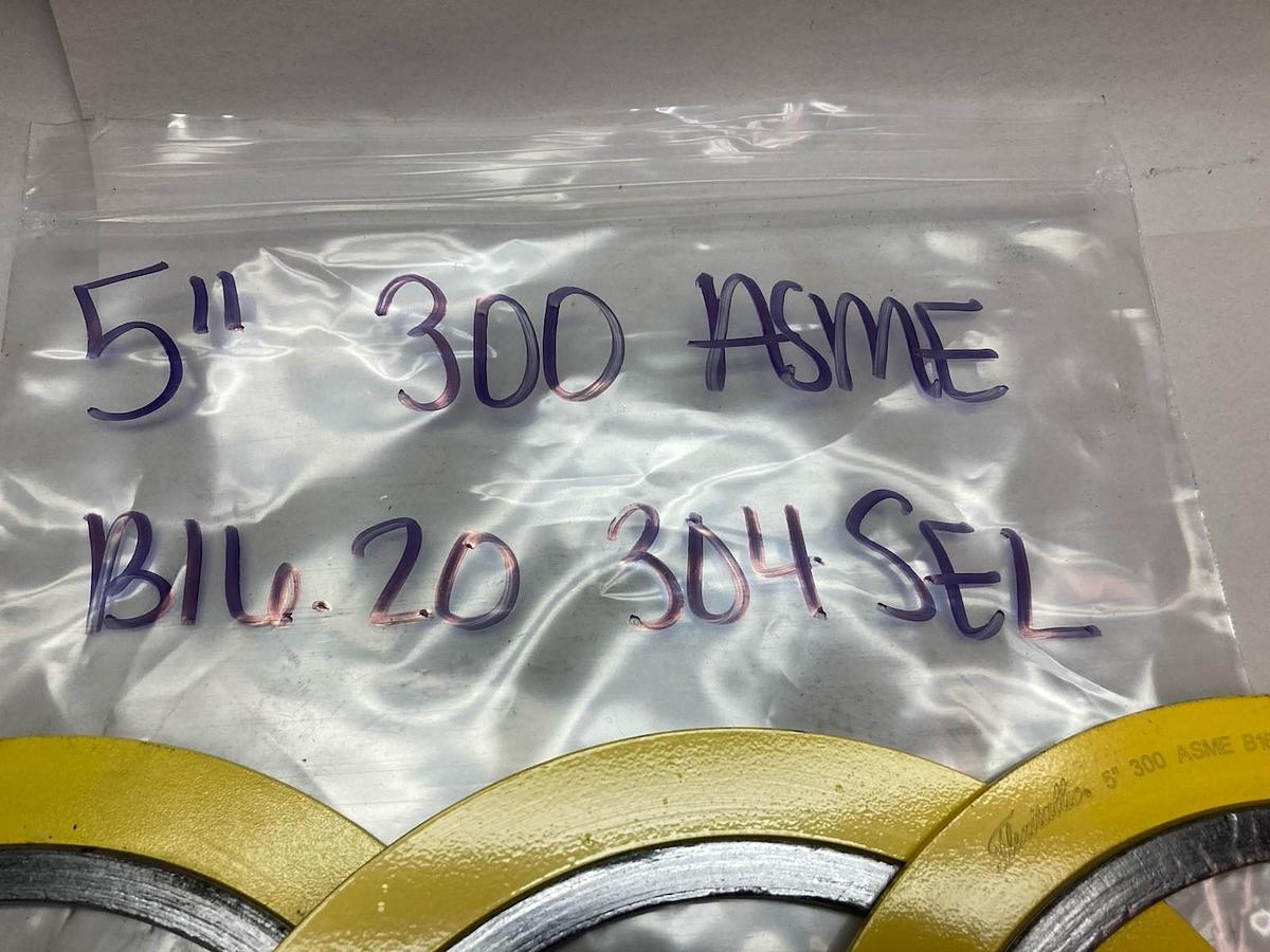 Flexitallic,300 ASME,5 Inch Spiral Round Gasket B16.20 304/SEL LOT OF 3