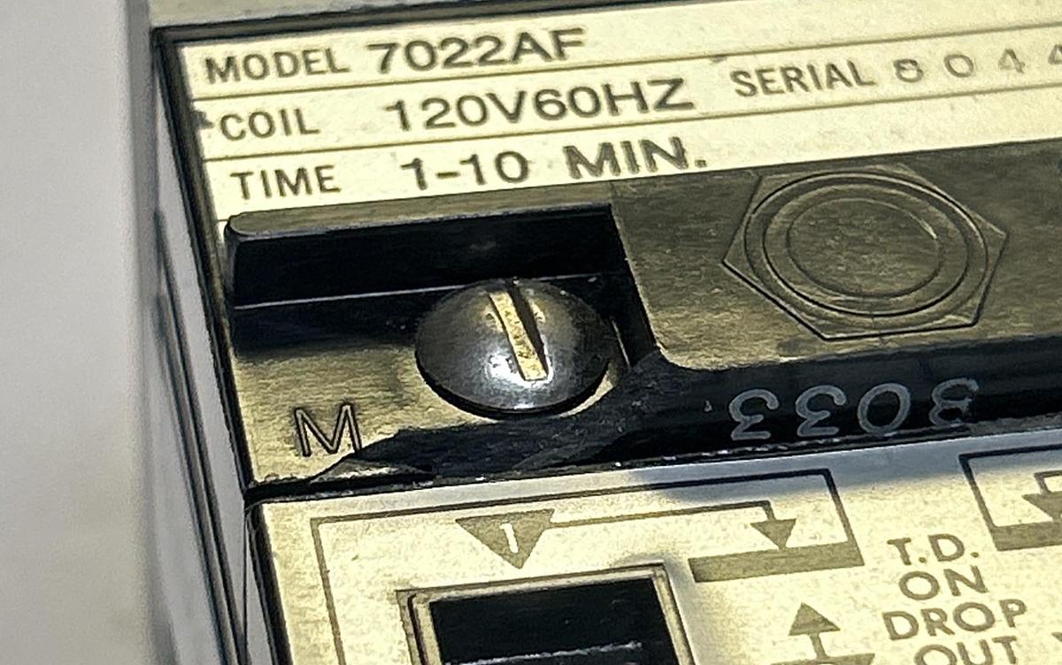 Used AGASTAT,7022AF,TIME DELAY RELAY 1-10 MIN
