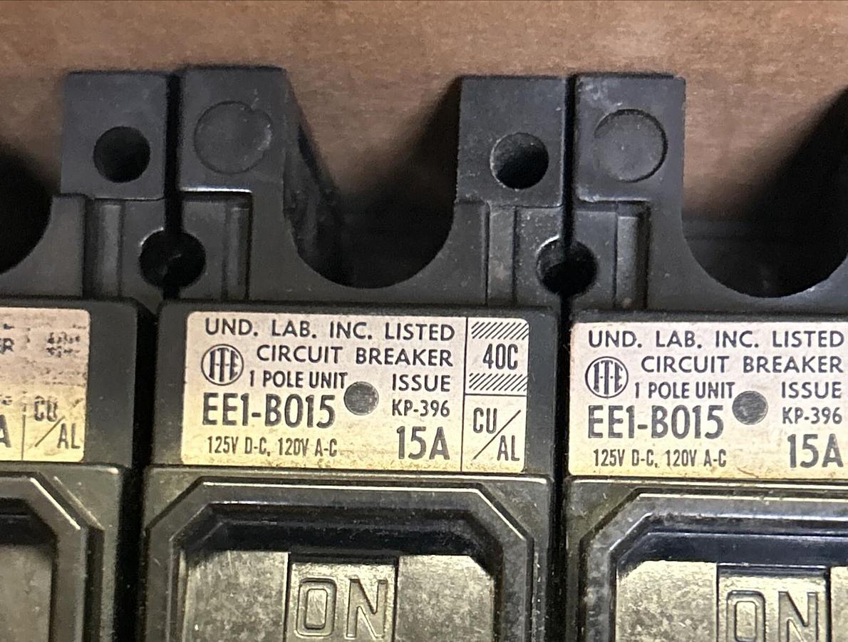 Used ITE,EE1-B015,CIRCUIT BREAKER 15A 120V 1P LOT OF 6