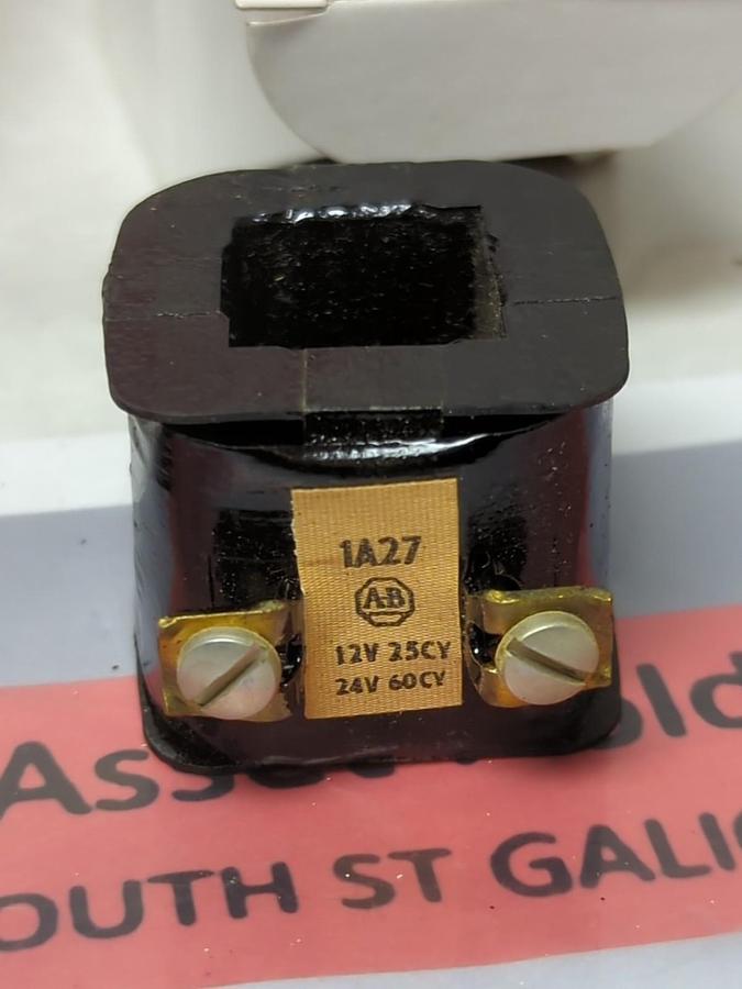 Used ALLEN BRADLEY,1A27,SIZE 1 COIL 24V PRE-OWNED LOT OF 2