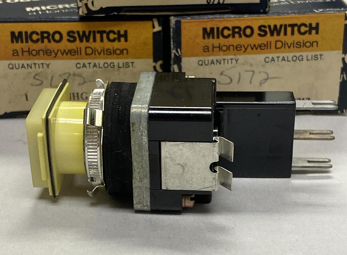 Honeywell Micro Switch,PMHG102A1,Push Button Lot Of 3 NOS