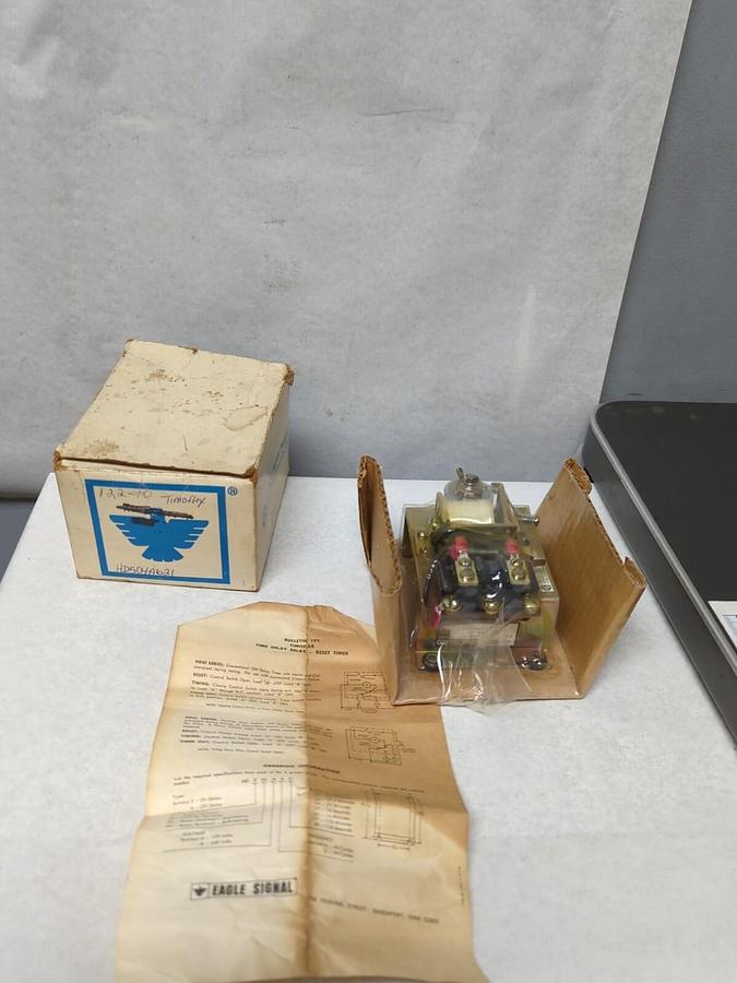 EAGLE SIGNAL,HD504AG21,TIMOFLEX TIME-DELAY RELAY 120V/60HZ 55 SEC NEW