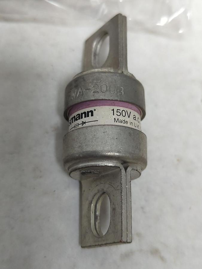 Used BUSSMANN,FWA-200B,BOLT ON FUSE 200 AMP LOT OF 6 PRE-OWNED