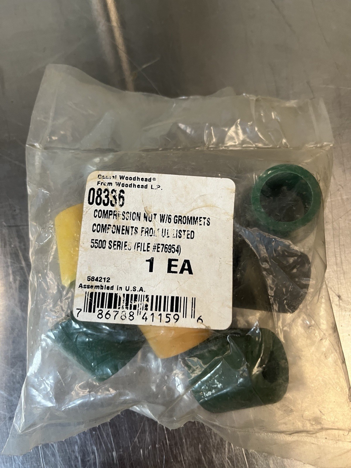 DANIEL WOODHEAD,08336,COMPRESSION NUT W 6 GROMMETS 5500 SERIES