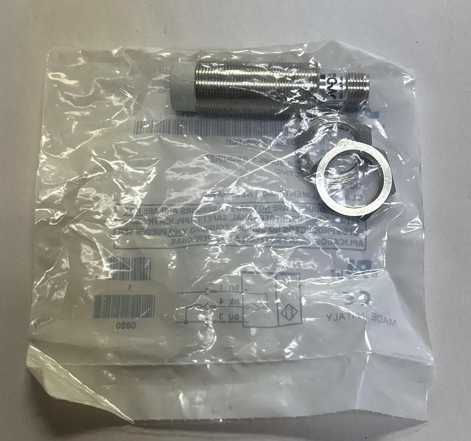 Used AUTOMATION DIRECT,AK1-AP-4H,INDUCTIVE PROXIMITY SENSOR NEW