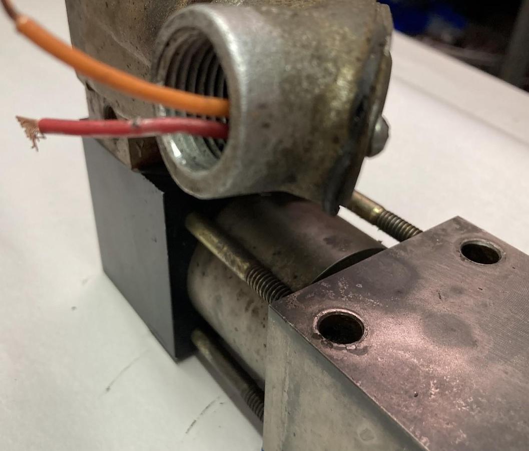 Used Elwood,P1-6K-702-NA,Pilot Valve 6000PSI (410 BAR)