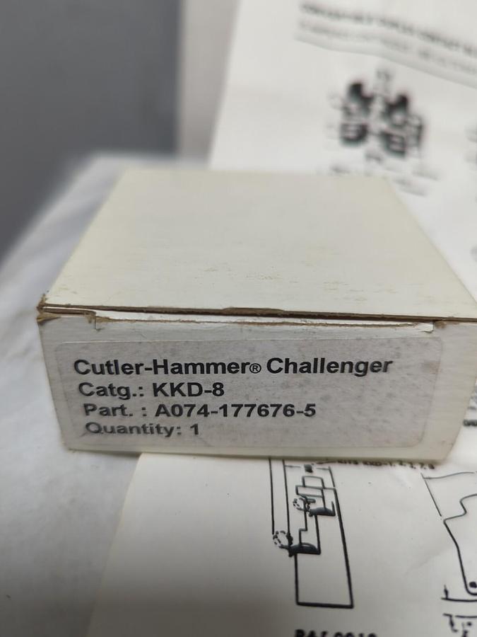 CUTLER-HAMMER,KKD-8,15 AMP CONTACT BLOCK KIT A074-177676-5 NOS