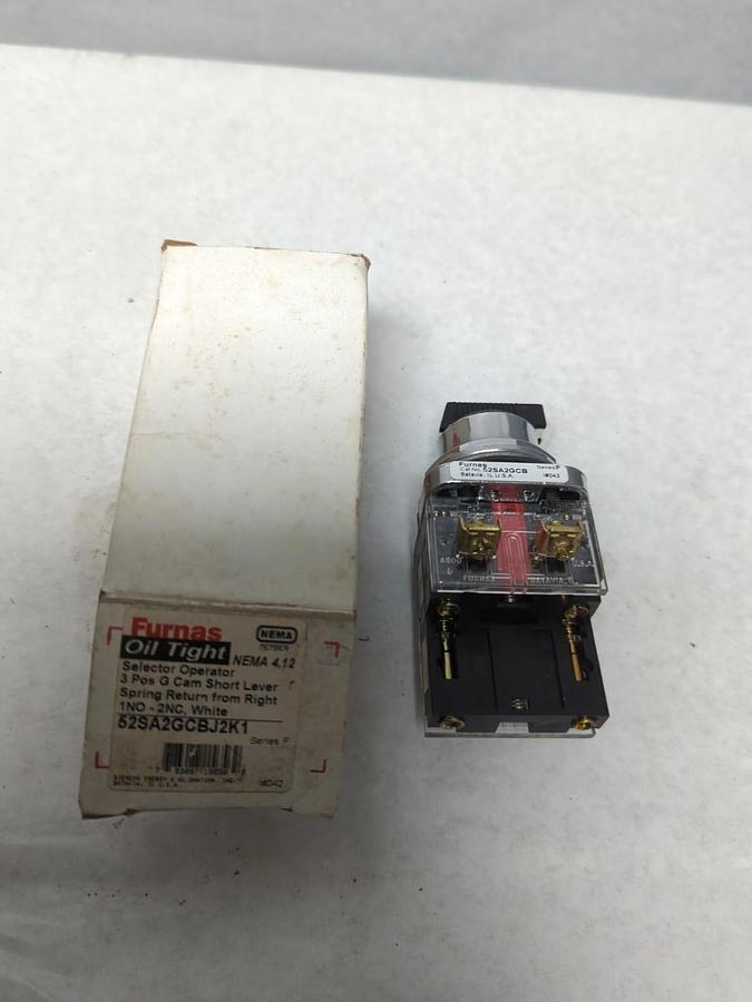 FURNAS,52SA2GCBJ2K1,SELECTOR SWITCH OPERATOR 3-POSITION NOS