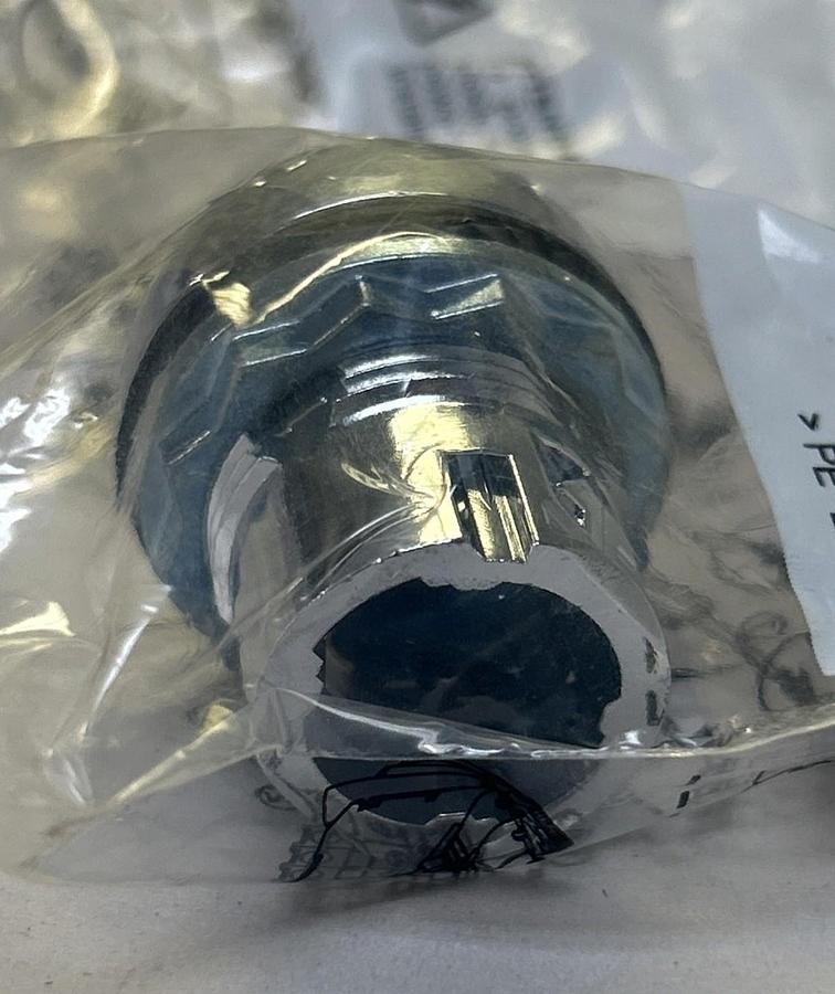 Used ALLEN BRADLEY,800FM-LF6,SER A PUSHBUTTON NEW