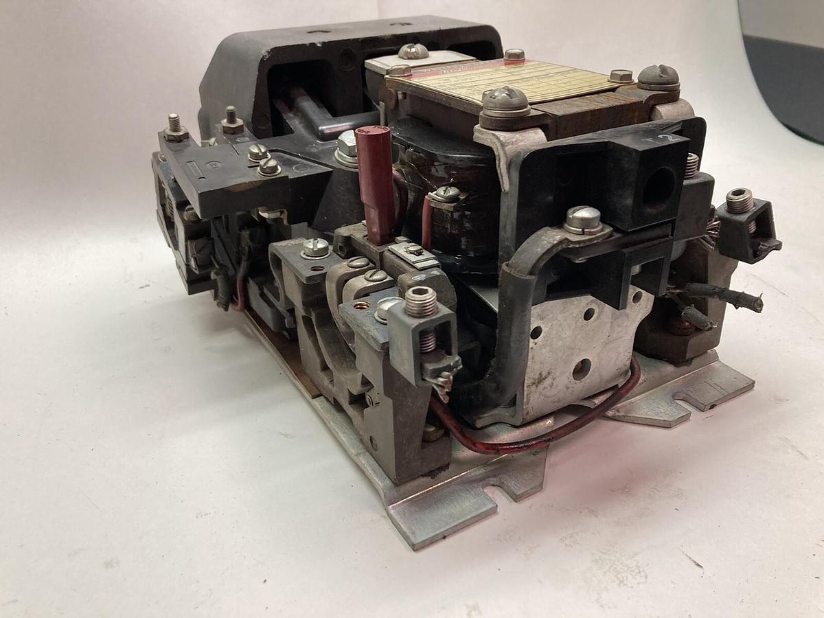 Used Westinghouse,11-200-N-3,Life-Linestarter Motor Size 3