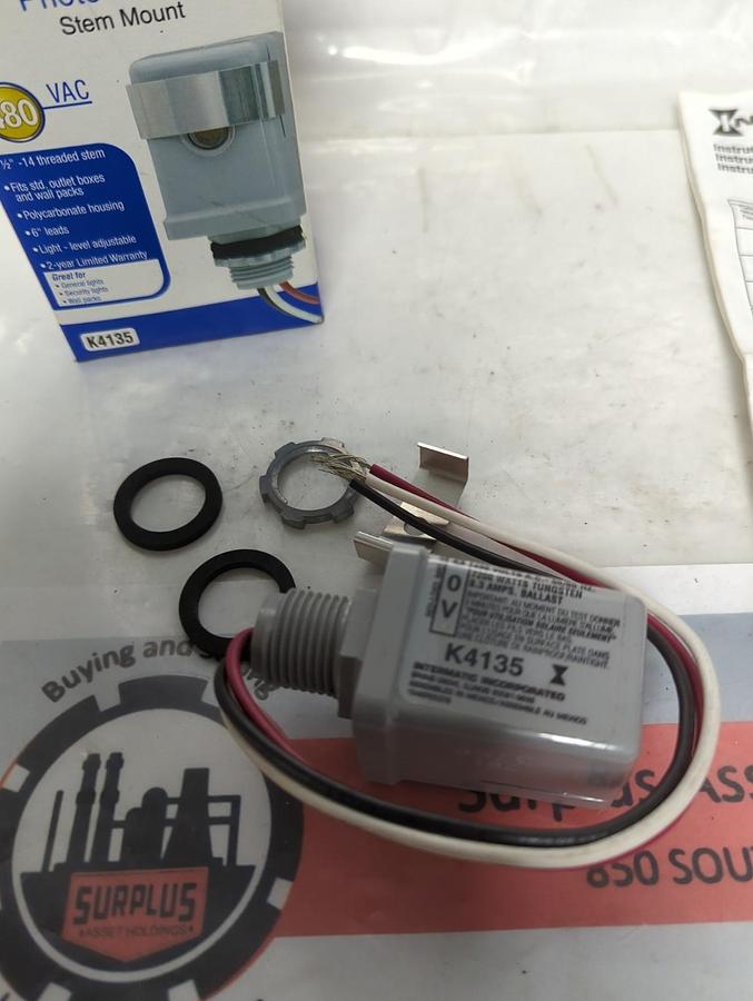 Used INTERMATIC,K4135,PHOTO CONTROL STEM MOUNT NOS