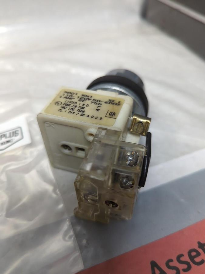 Used SQUARE D,9001 KM1,SERIES G WHITE PILOT GE 755 LAMP PRE-OWNED