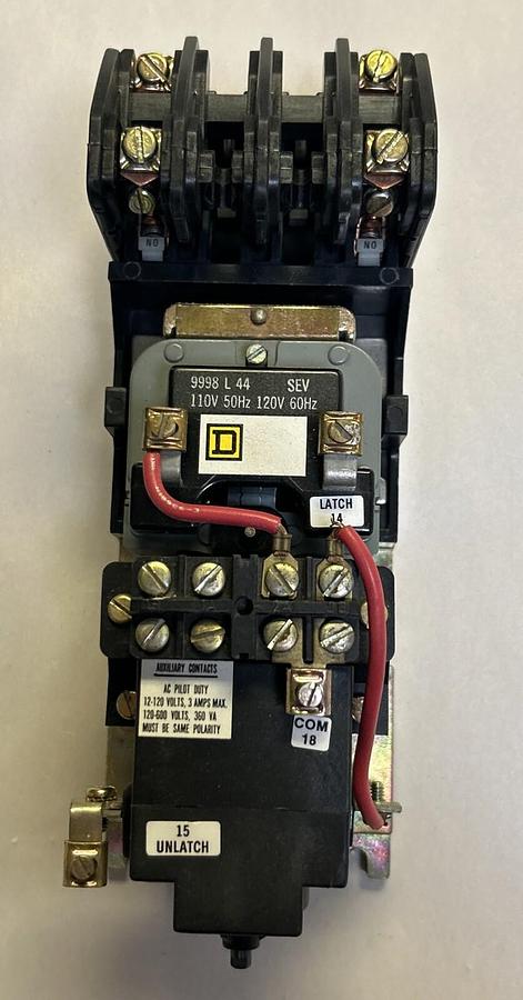 Used SQUARE D,8903L040,LIGHTING CONTACTOR