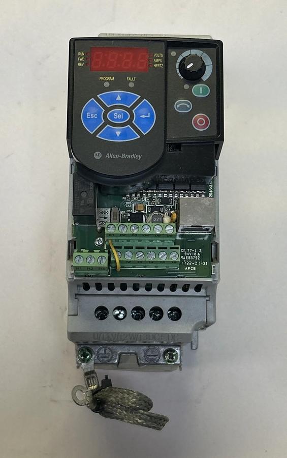 Used ALLEN BRADLEY,22F-D2P5N103,POWER FLEX AC DRIVE VFD 1HP 480V