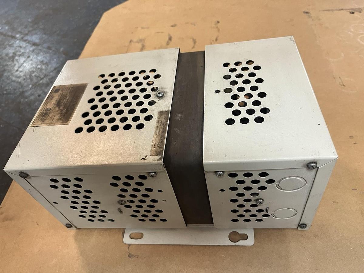 Used SOLA,63-23-150-8,MICRO MCR COMPUTER REGULATOR