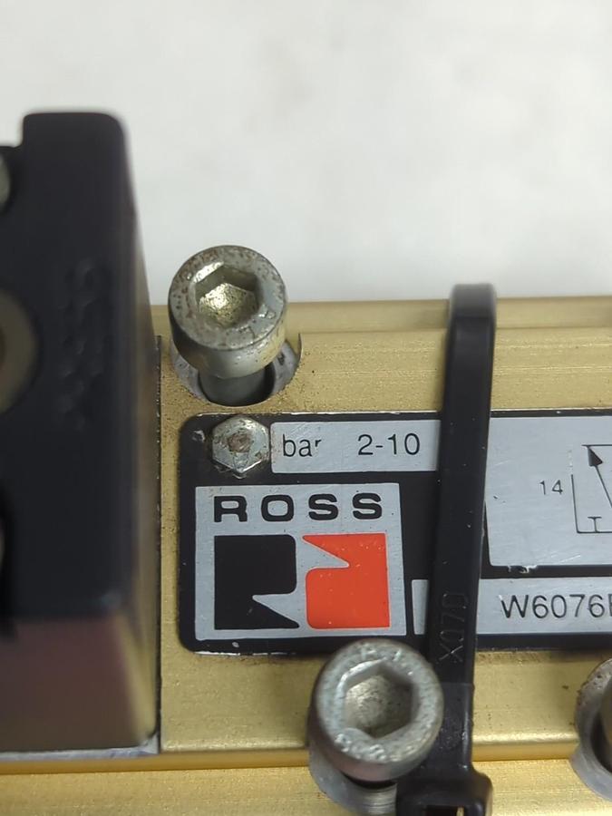 Used ROSS,W6076B2401,SOLENOID VALVE BAR 2-10 PRE-OWNED