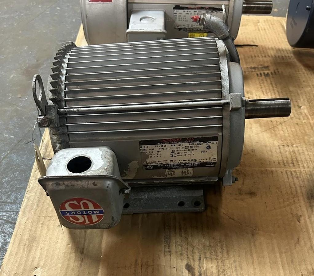 Used US MOTORS,A904U03U028R189F,MOTOR 5HP 230/460V 3495RPM 3PH 184T FRAME