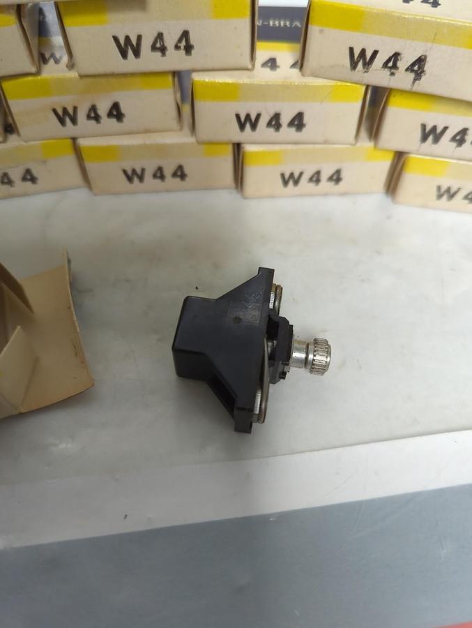 ALLEN BRADLEY,W44,THERMAL OVERLOAD HEATER ELEMENT LOT OF 17 NOS