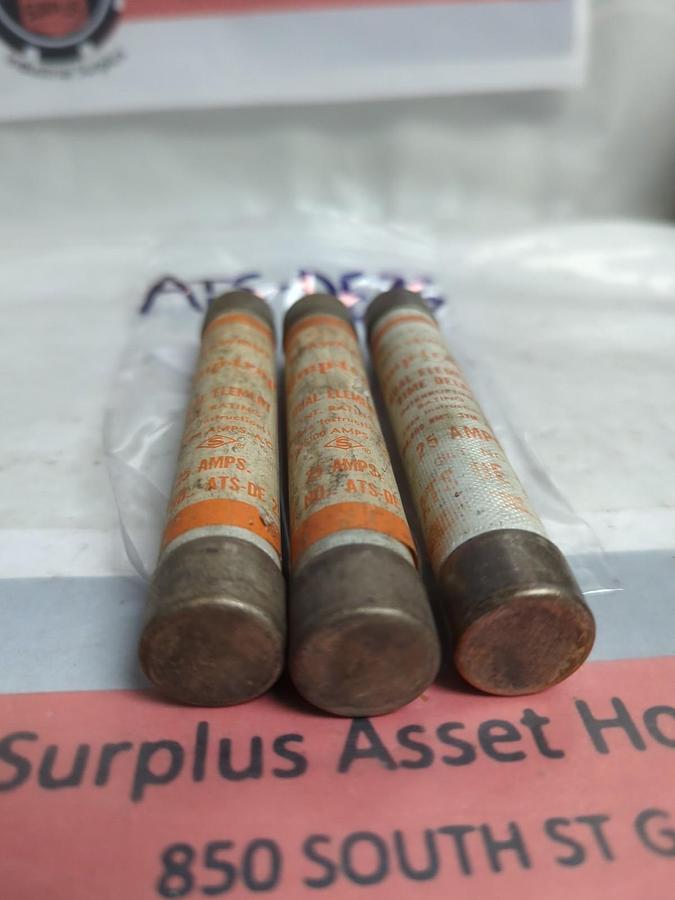 Used SHAWMUT,ATS-DE 25,AMP-TRAP 25 AMP FUSE LOT OF 3 PRE-OWNED