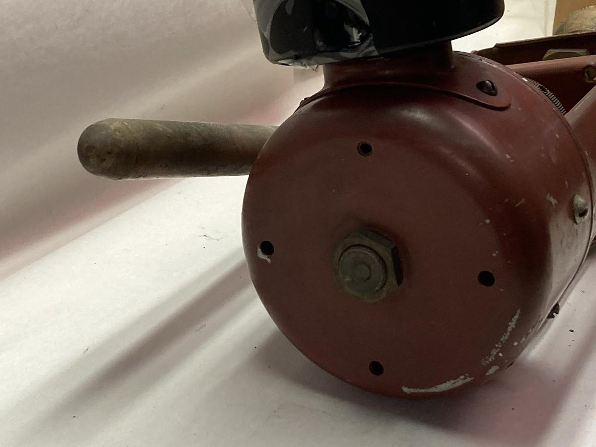 Used Powers,11-A,Regulator 595-0281 Temperature Range 140-200F