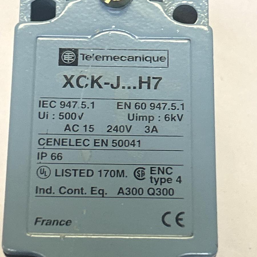 Used TELEMECANIQUE,XCK-JH7,LIMIT SWITCH