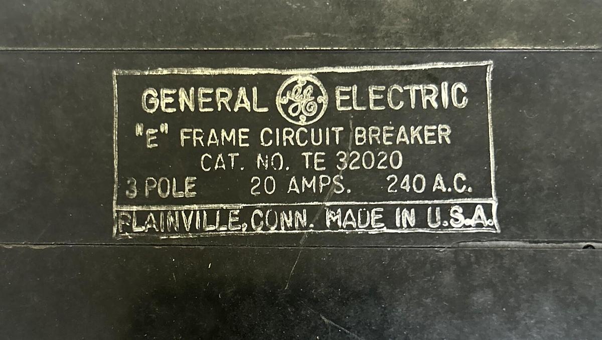 Used GENERAL ELECTRIC,TE32020,CIRCUIT BREAKER 20A 240V 3P