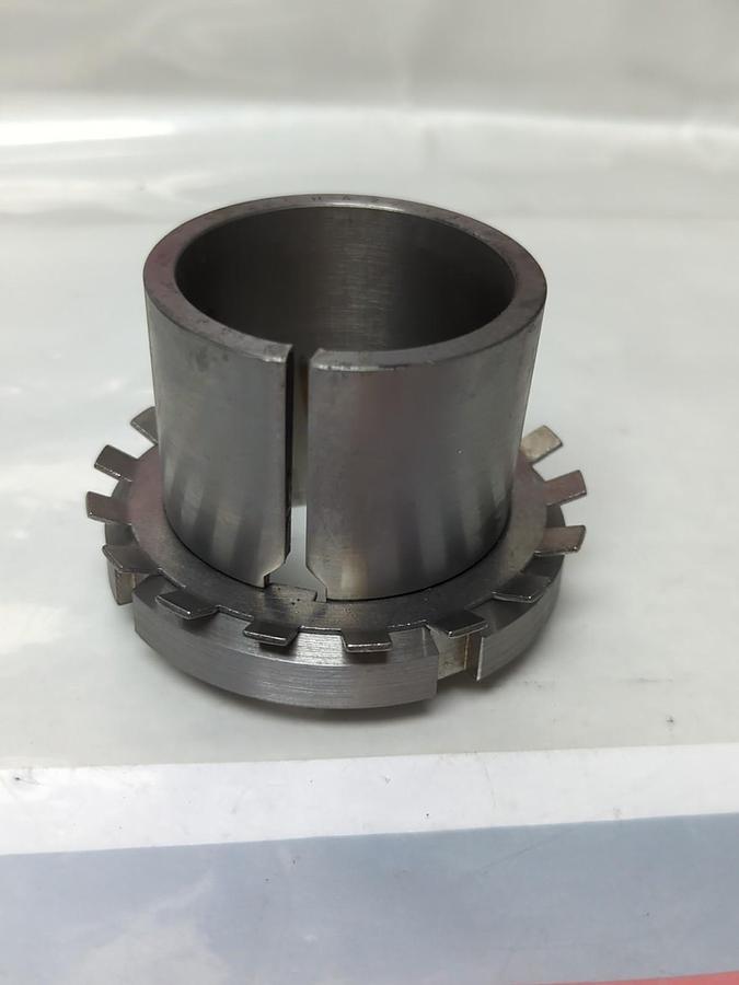 Used SKF,HA 2311,BEARING ADAPTER ASSEMBLY 1-15/16MINCH BORE PRE-OWNED