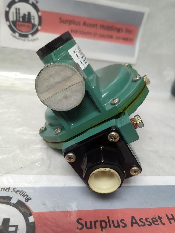 FISHER CONTROLS,R622-BCF,REGULATOR 10 PSI ORFICE 7/32 INCH NOS