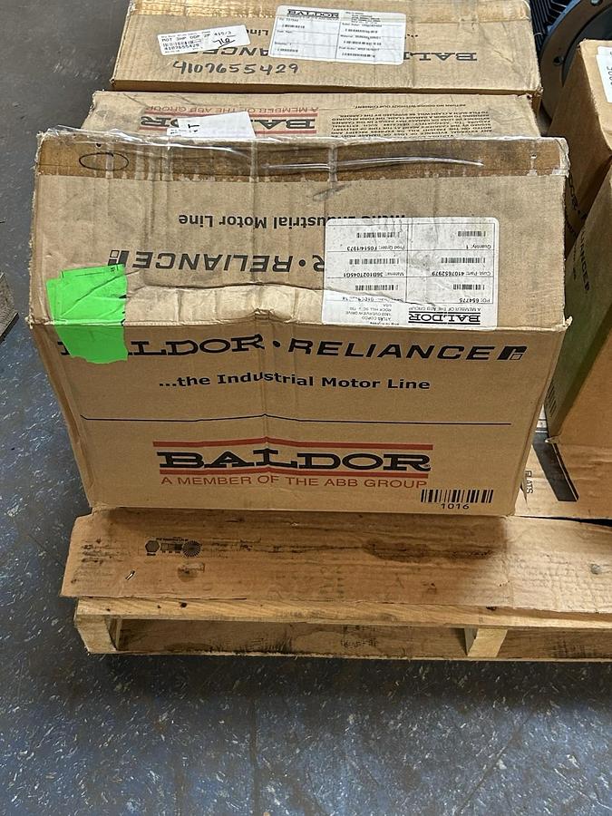 BALDOR,4107652979,MOTOR 5HP 380V 1440RPM 3PH 184TC FRAME NEW
