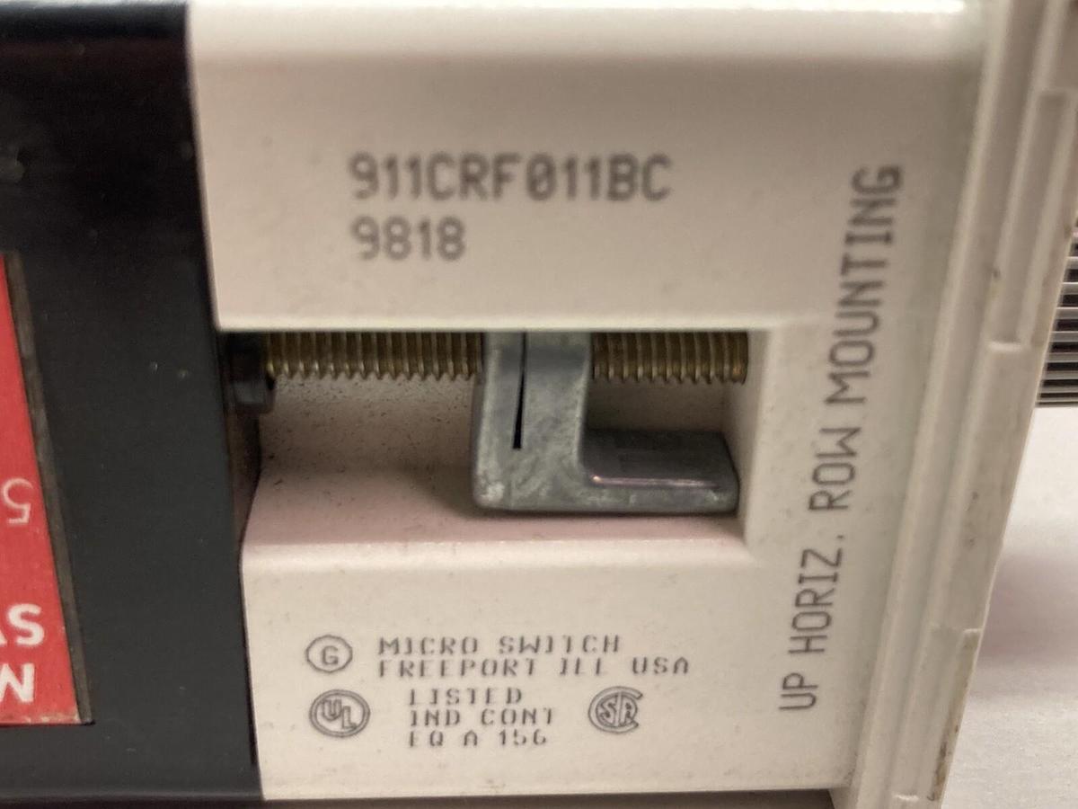 Used Micro Switch,911CRF011BC,Selector Switch 120V 50/60Cy