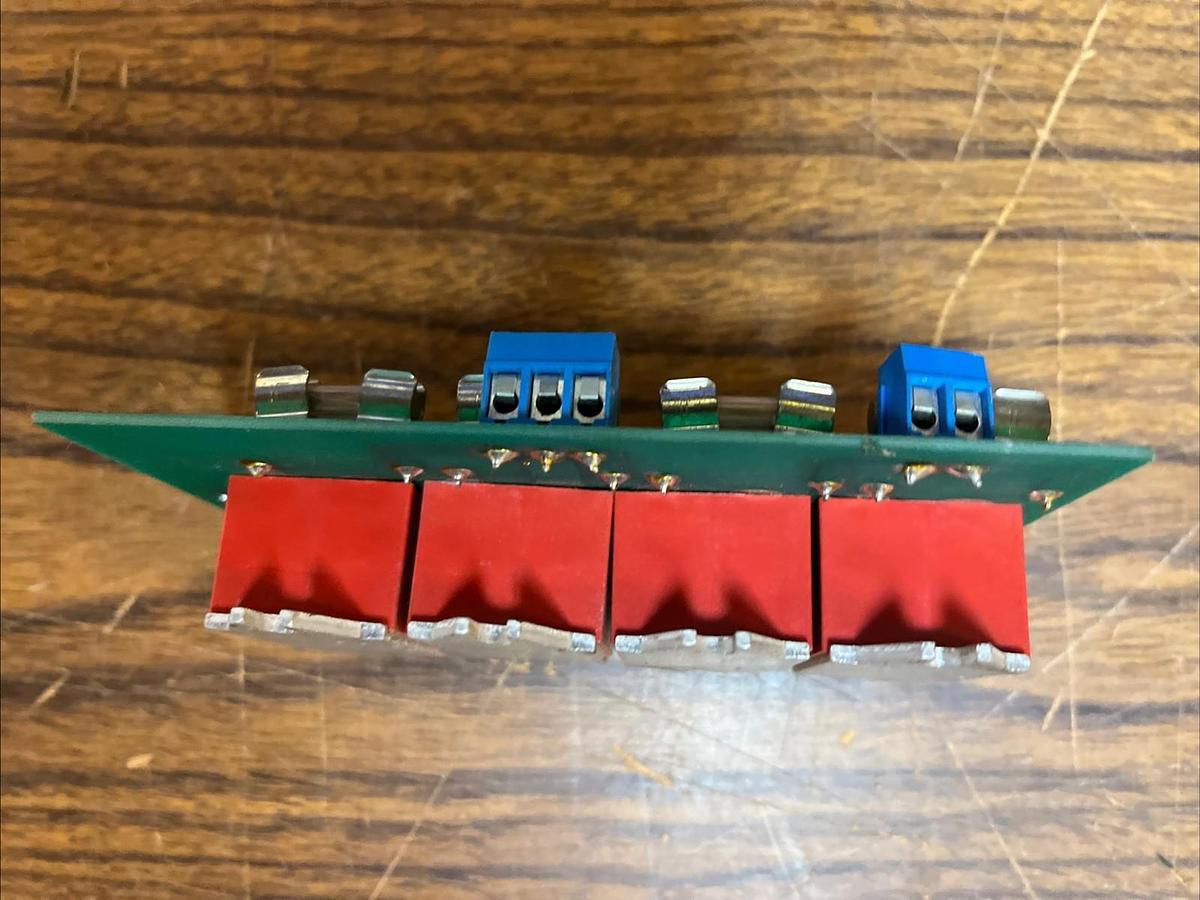 Used UNBRANDED,10110-057,RELAY MODULE 5 AMP
