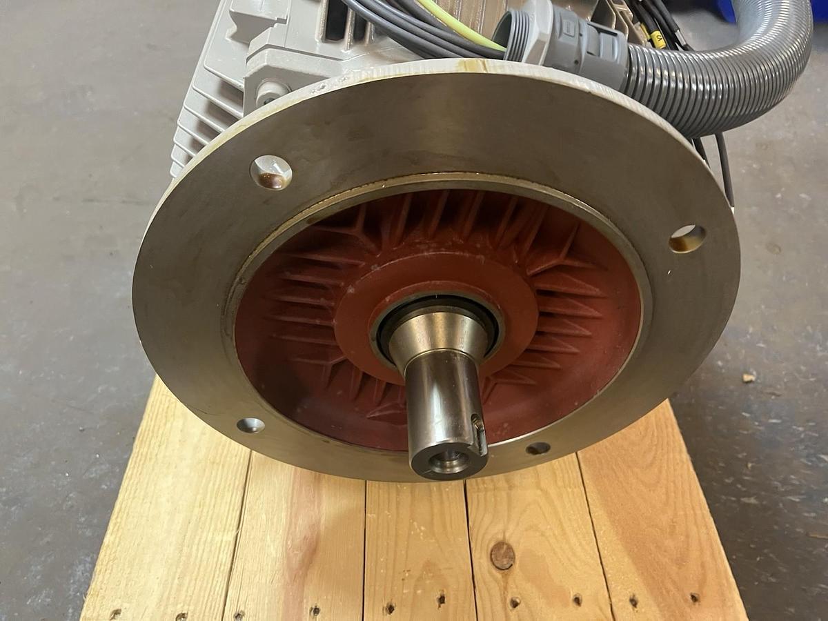 SIEMENS,1LA91892XA91-ZT23,MOTOR 30kW 690V 3570RPM 180L