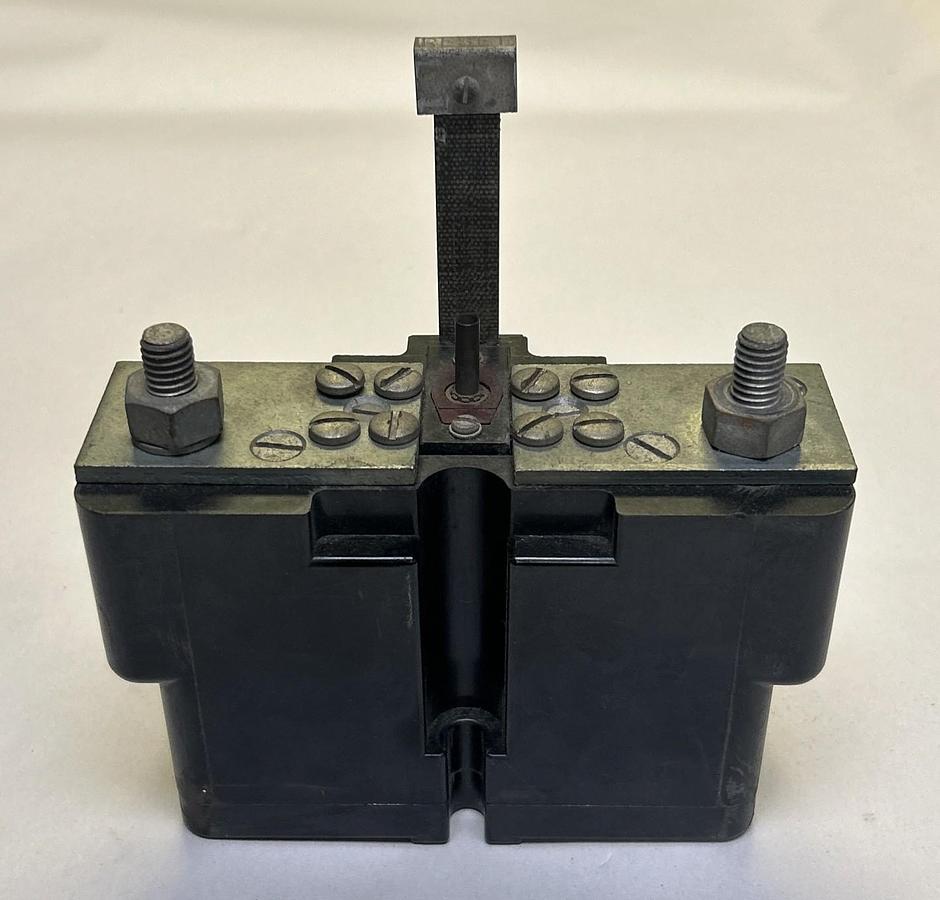 Used ALLEN BRADLEY,X-155542,PEDESTAL MOUNT