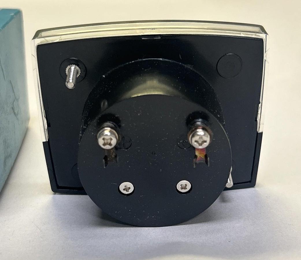 GC ELECTRONICS,20-920,PANEL METER 0-15 DC VOLTS NOS