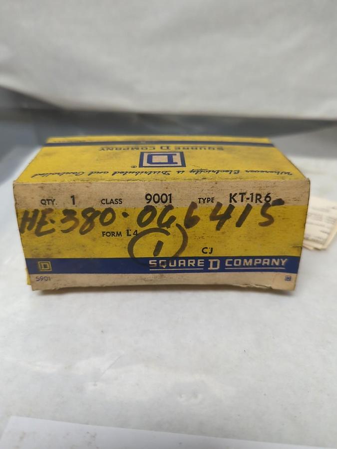 SQUARE D,9001-KT-1R6,PUSH BUTTON RED SERIES F 110/120V 50/60HZ NOS