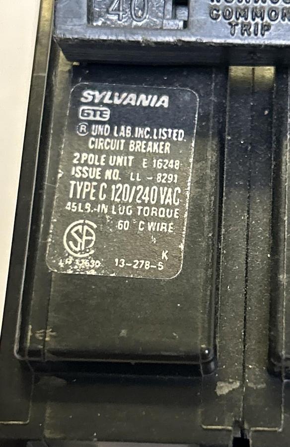 Used SYLVANIA,C240,CIIRCUIT BREAKER 40A 120/240V 2P LOT OF 3