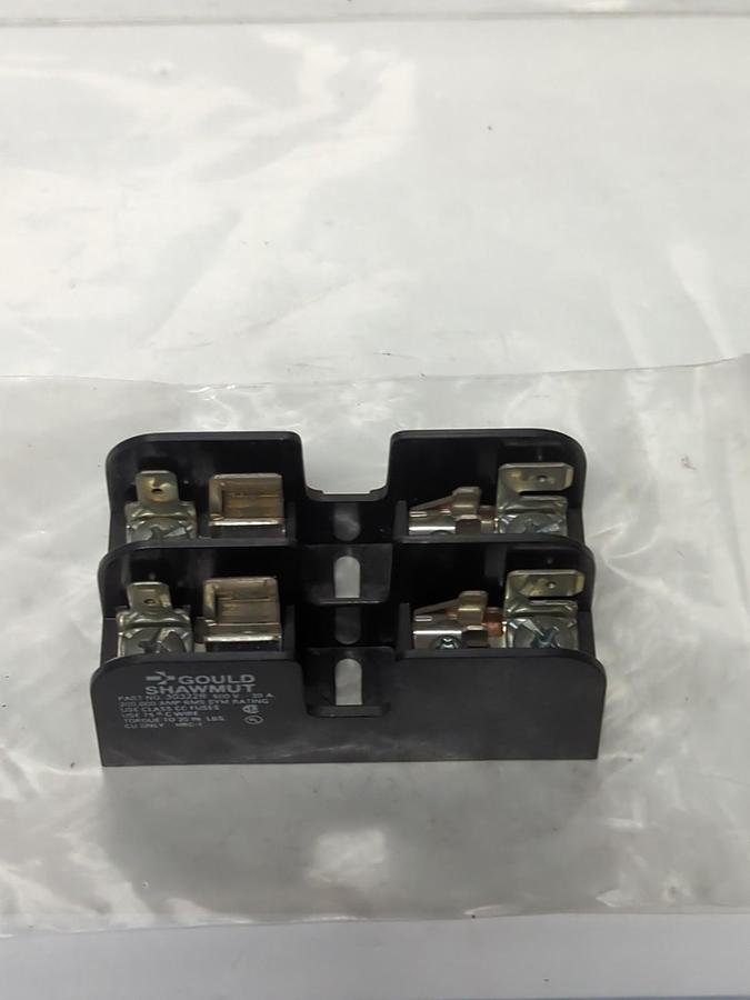 Used GOULD SHAWMUT,30322R,FUSE HOLDER 600V 30A PRE-OWNED