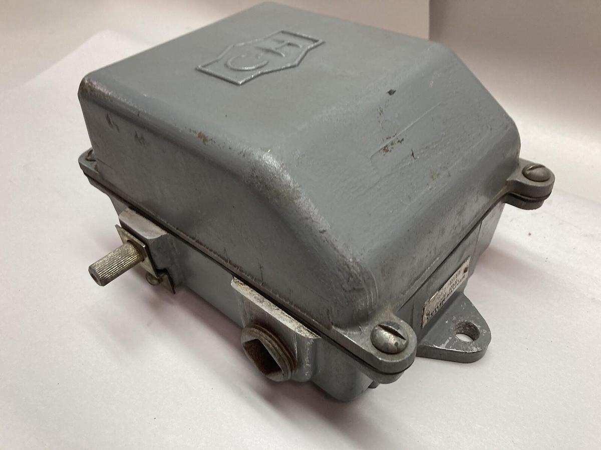 Used Cutler-Hammer,14977H38B,Limit Switch 600V Max