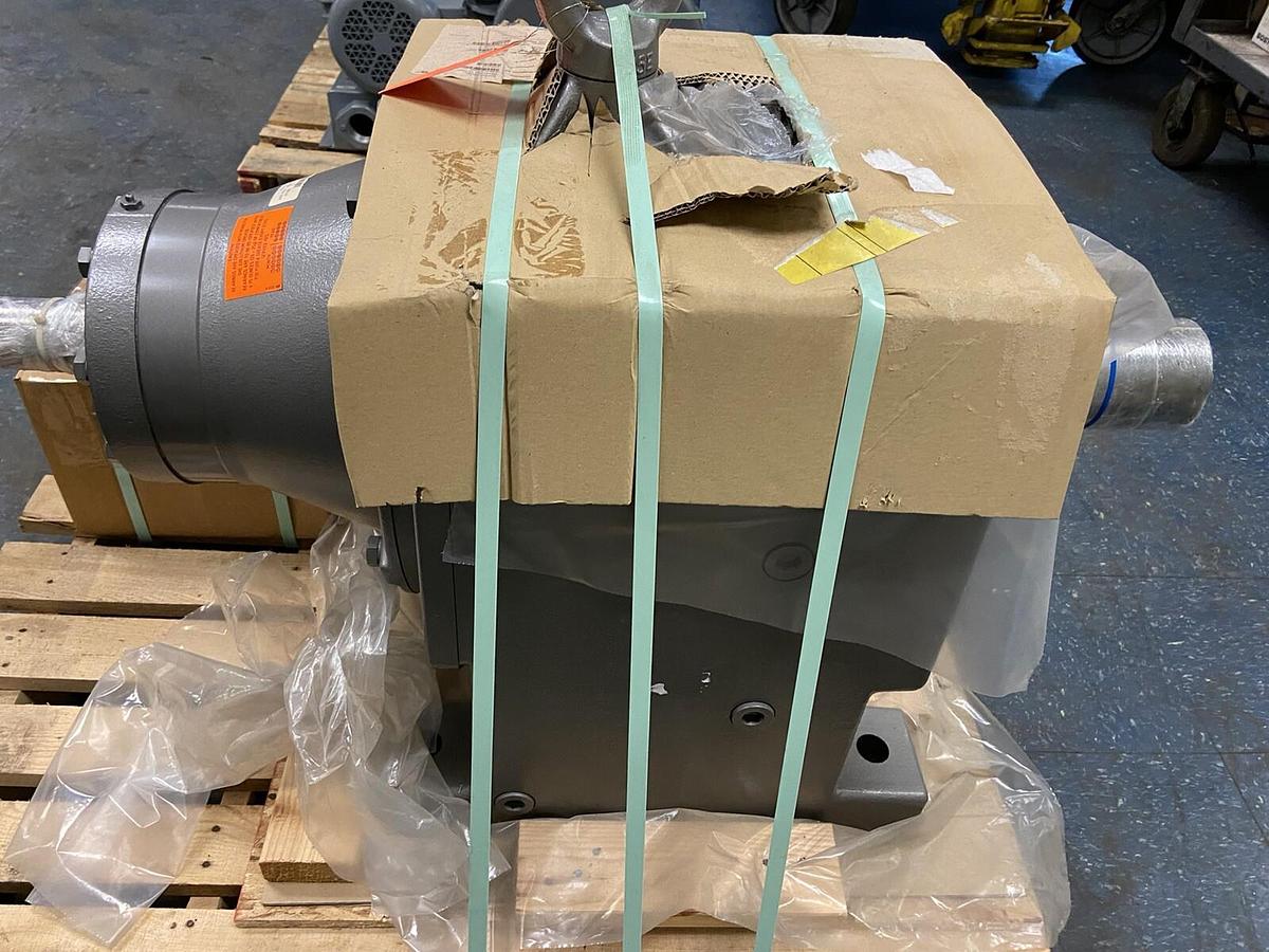 Used NORD GEAR,SK92-W,GEAR REDUCER RATIO 10.5 75630 LB-IN OUTPUT 167RPM