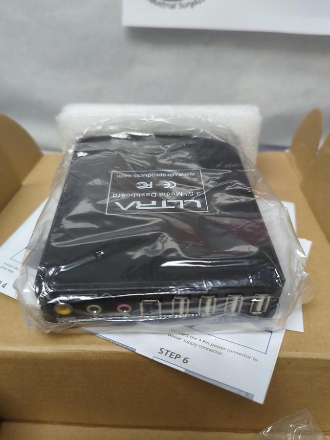 ULTRA,MD2,MEDIA DASHBOARD LOT OF 2 NOS